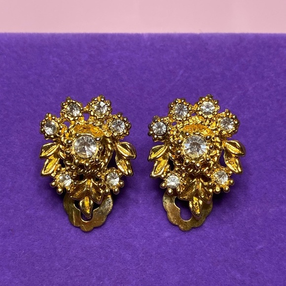 💛 Vintage Gold Crystal Floral Clip-On Earrings - Picture 1 of 4